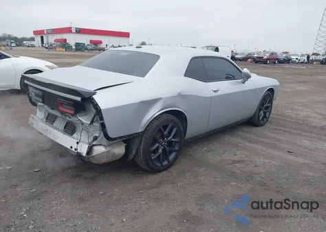 2020 Dodge Challenger Sxt z USA, uszkodzony, nr VIN 2C3CDZAG6LH113229